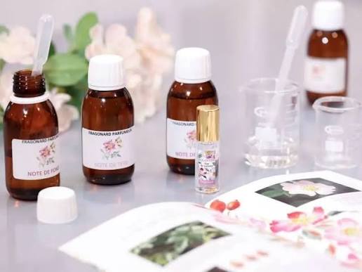Perfume workshop in Èze