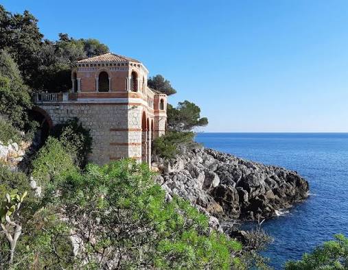 Coastal village hike