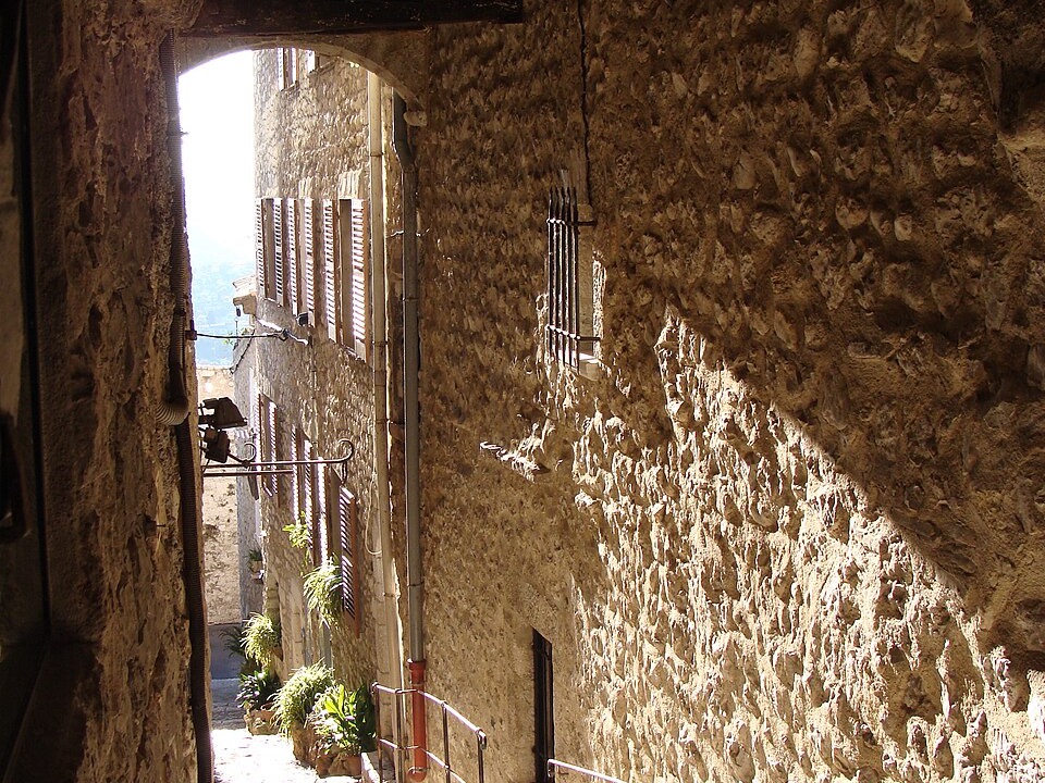 Stepped lane in the village of Saint-Paul-de-Vence