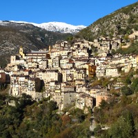 Terrasse de la Petite Épicerie au cœur du village de Saorge