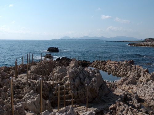 Antibes, Biot & the Juan-les-Pins pine grove