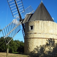 Windmills of Paillas overlooking the Bay of Pampelonne